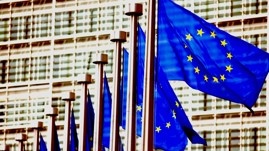 resimler-haber/2_bigstock-european-commission-eu-flags.webp