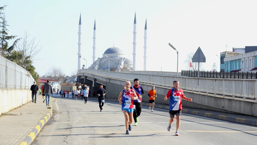 resimler-haber/yarımaraton29.webp