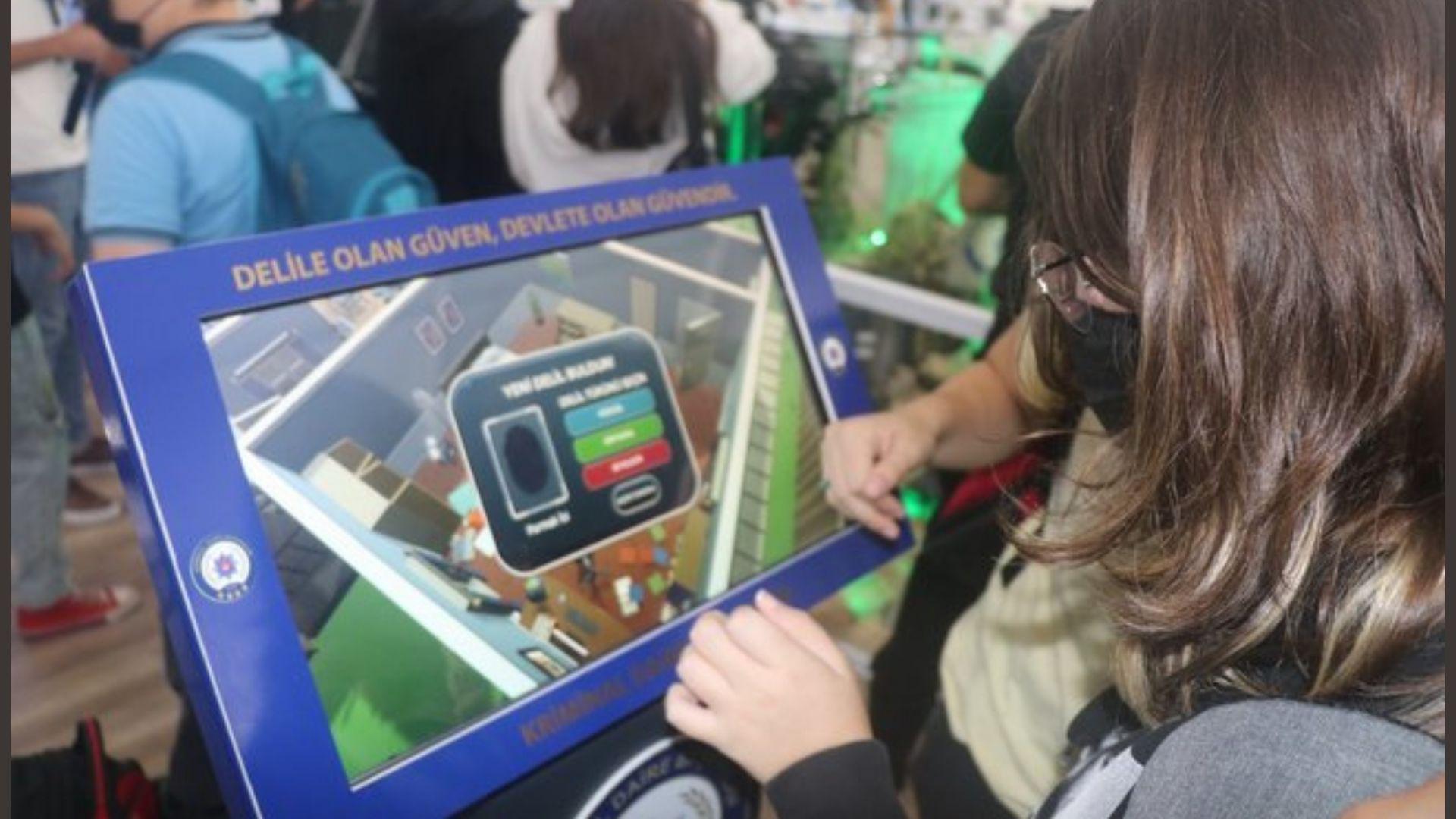 egm teknofestte oyunları oynayan çocuklar